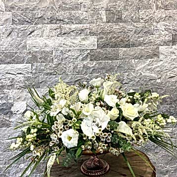 Calla Bronz Vazoda Beyaz Aranjman