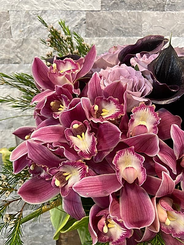 Cam Vazo Simbidyum ve Gala Aranjmanı