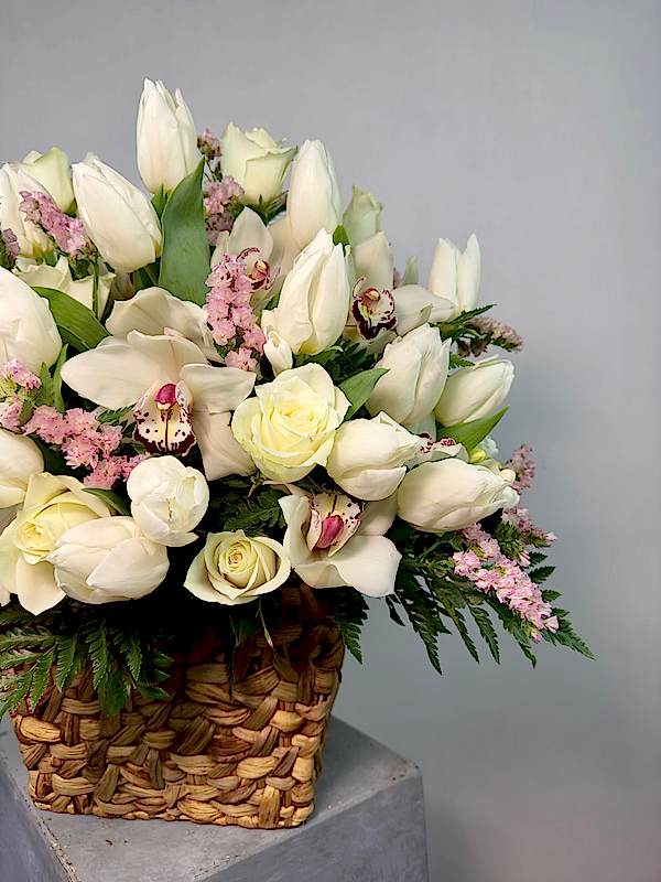 Hera Deluxe Sepette Beyaz Aranjman