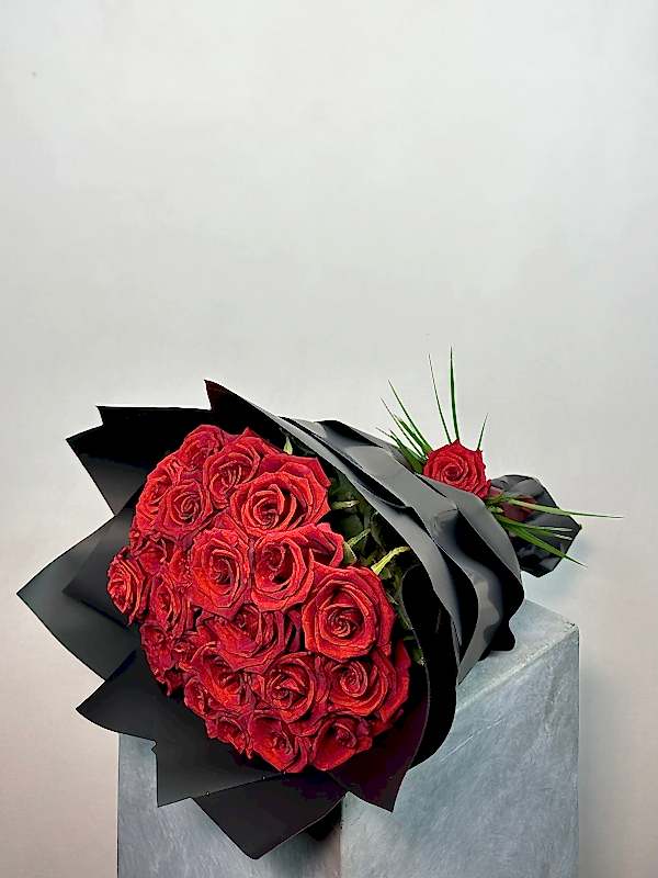 Passion 30 Kırmızı Gül Buketi