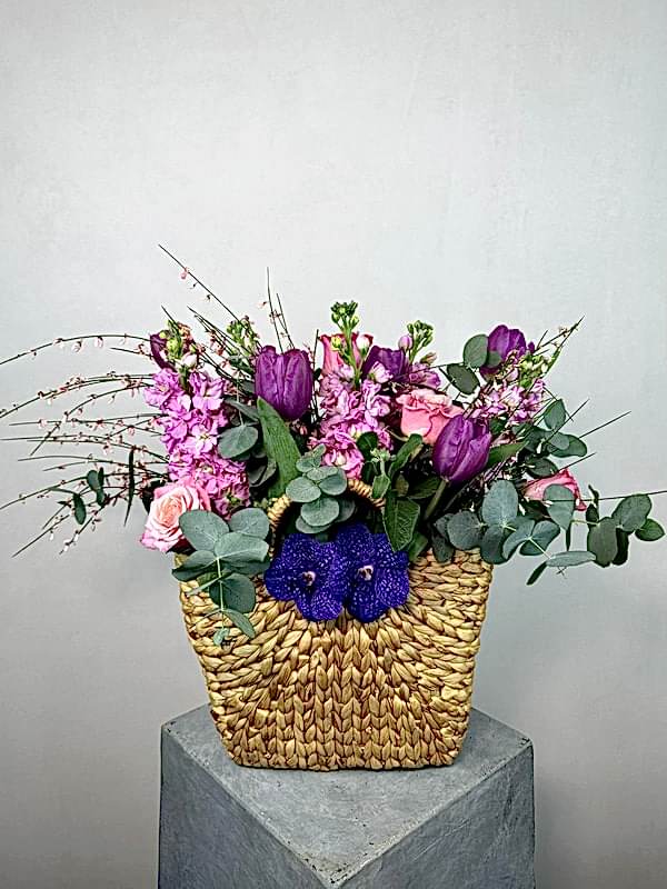 Sepette Pembe Gül Mor Lale Aranjman