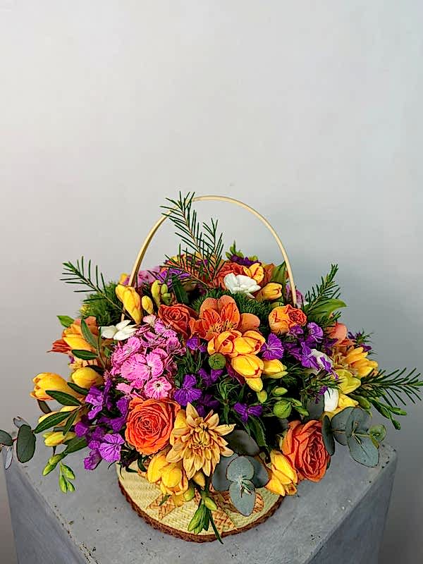 Sepette Renkli Bahar Aranjmanı
