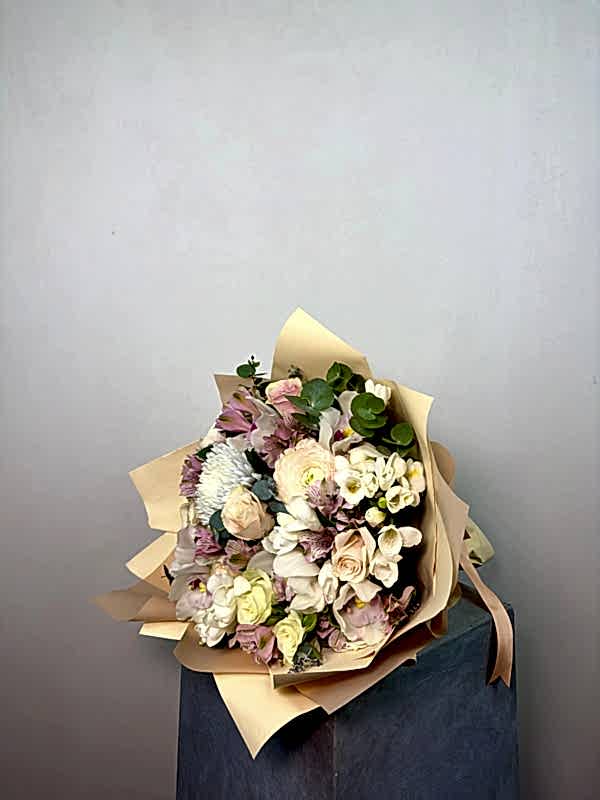 Pure Beyaz Pembe Soft Buket