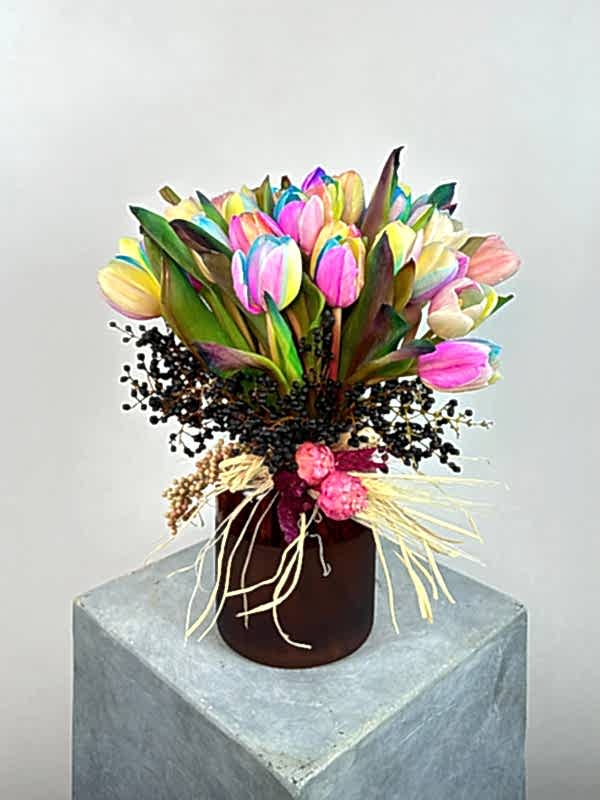 Kahve Cam Vazo Rainbow Laleler