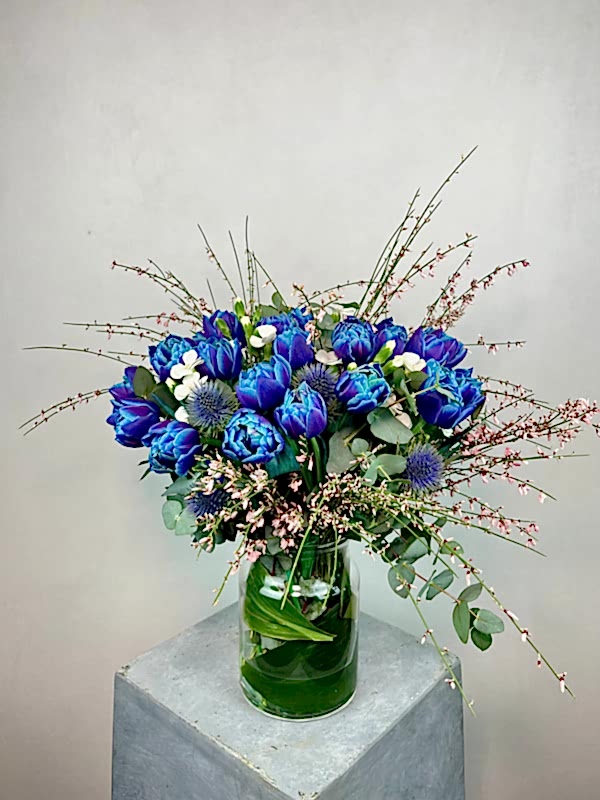 Cam Vazoda Kozmik Laleler