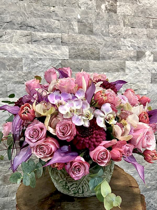 Taş Vazoda Lila Pembe Deluxe Aranjman