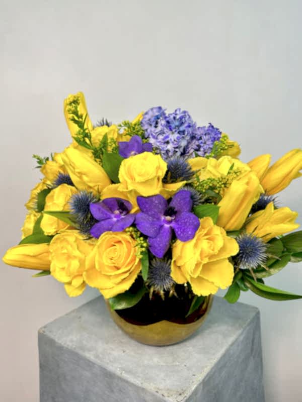 Gold Vazoda Sarı Mor Deluxe Aranjman